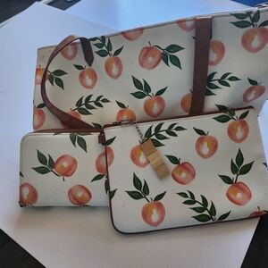 Thirty one Purse wallet and cosmetic bagset